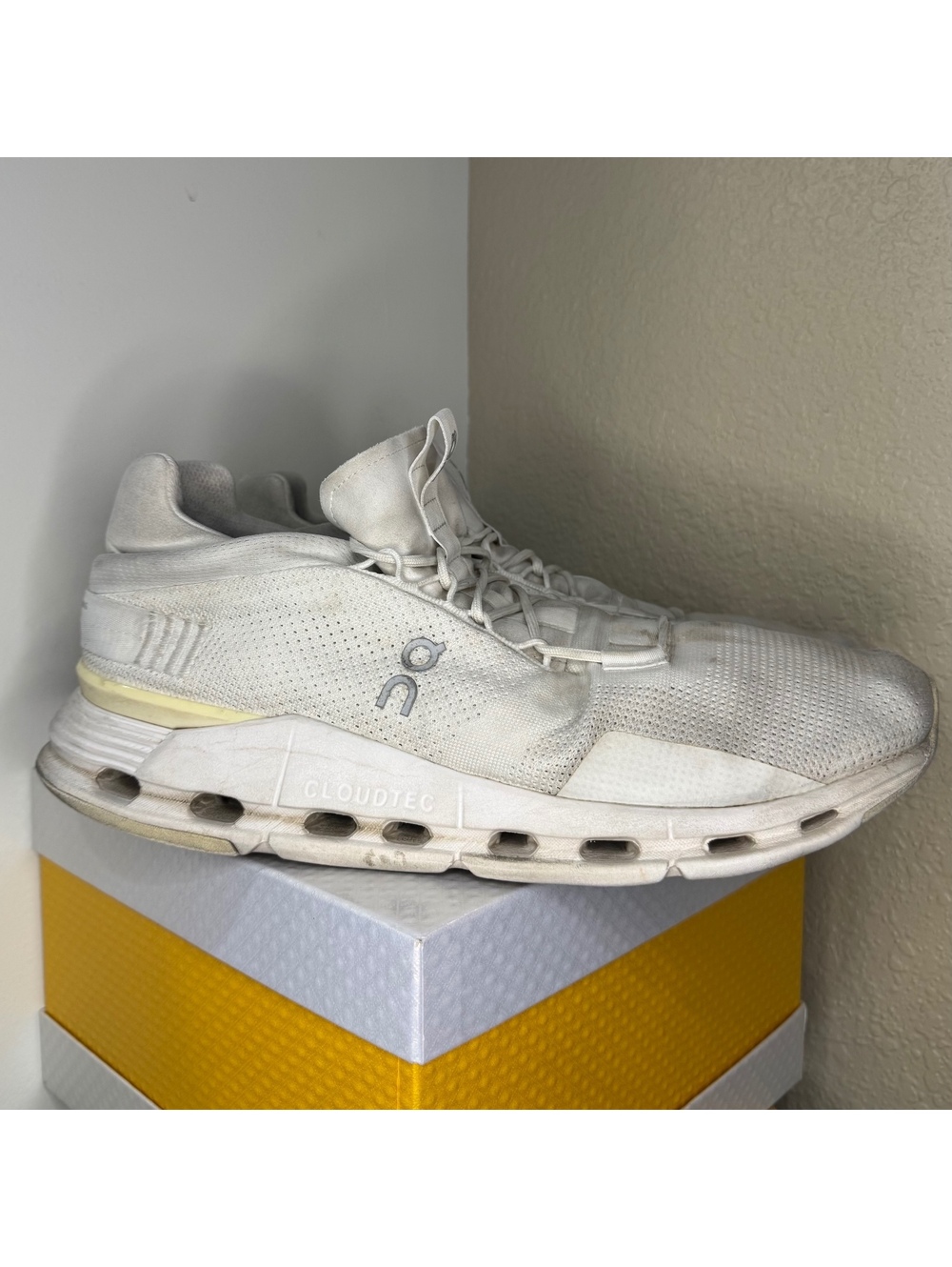 On Cloudnova All White Men’s Size 11 Running Shoes 26.99118 CloudTec